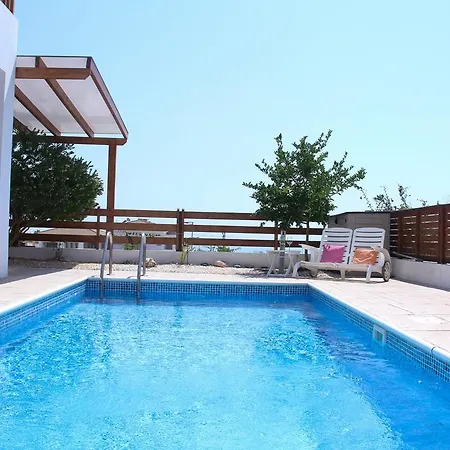 Villa Dora Peyia