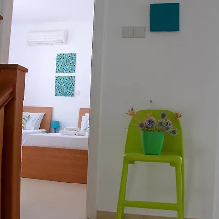 Dora Villa